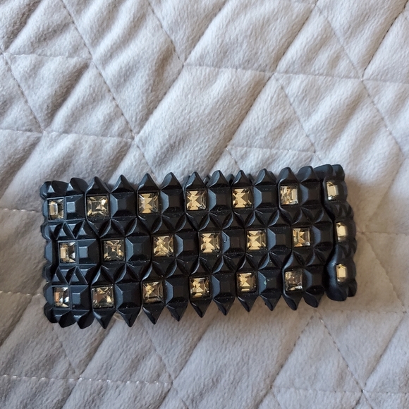 NWT Lia Sophia Bracelet Black and Crystal - Picture 3 of 6